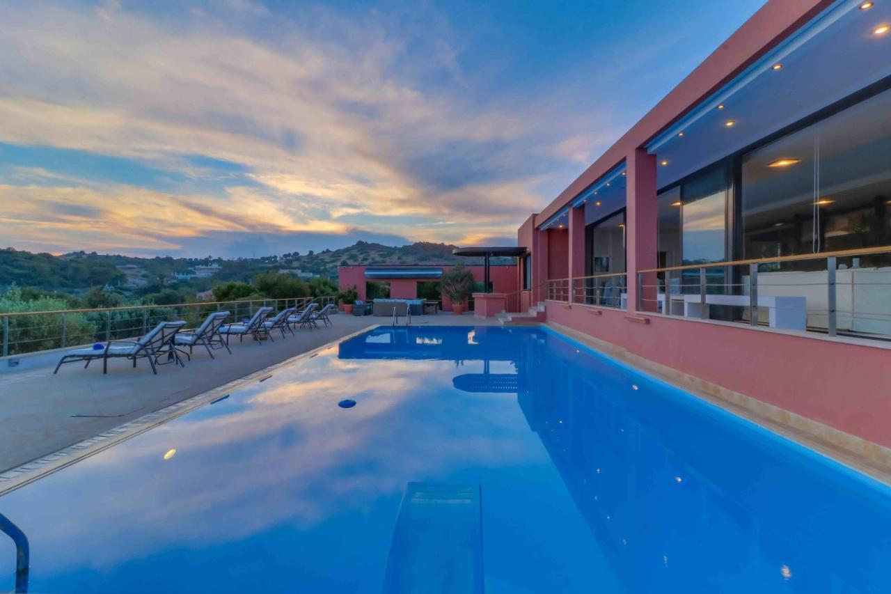 Black Diamond Beachfront Pool Villa Pasithea In Sounio, Athens Sunion Zewnętrze zdjęcie