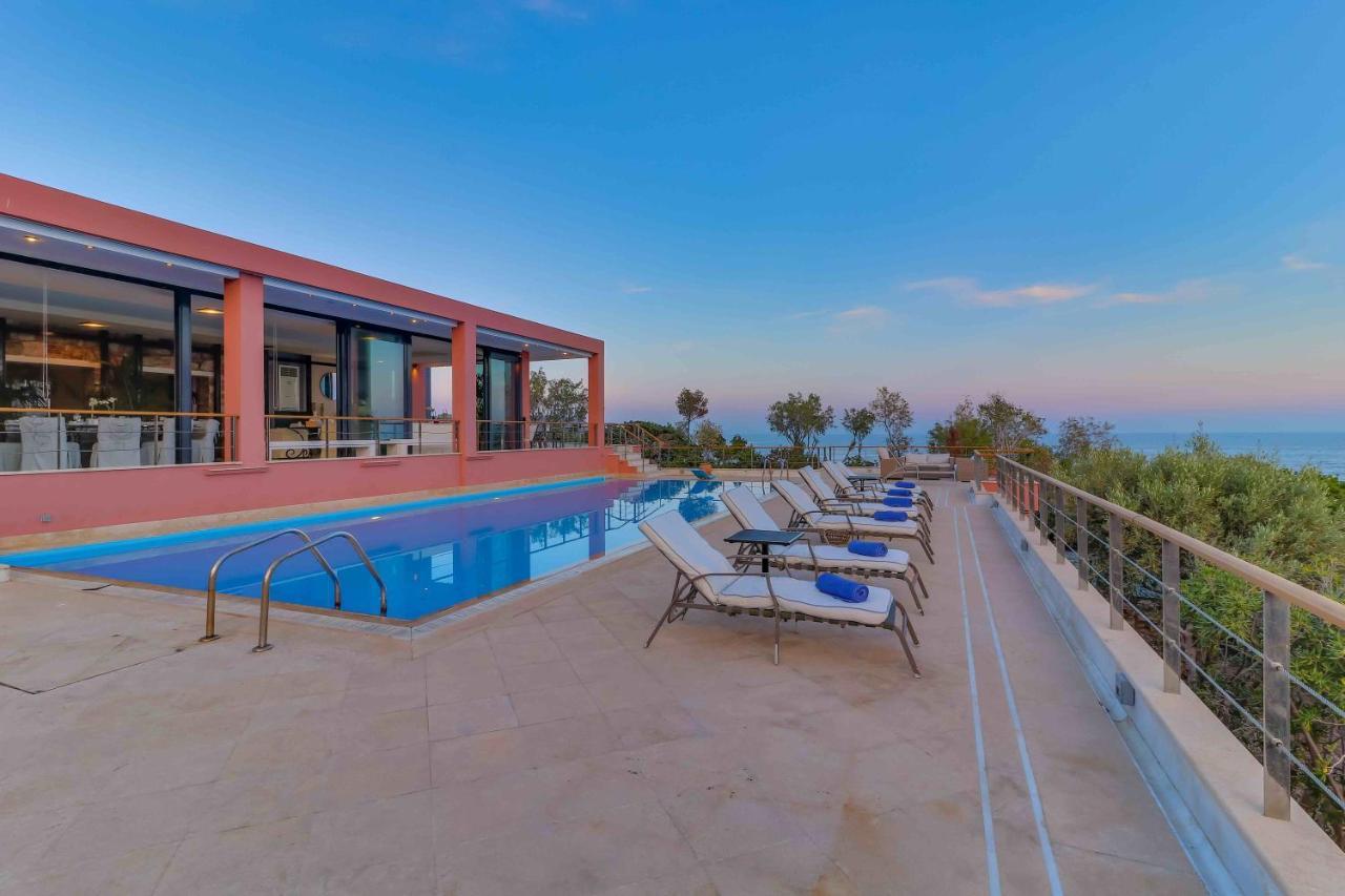 Black Diamond Beachfront Pool Villa Pasithea In Sounio, Athens Sunion Zewnętrze zdjęcie